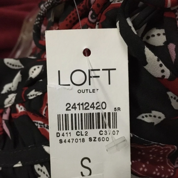 Women's light weight blouse from The Loft, size sm - Picture 7 of 8